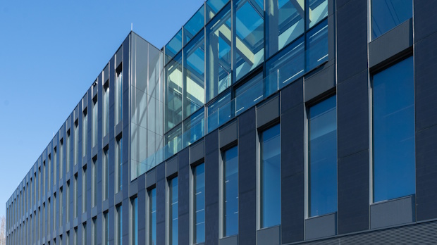 Zijaanzicht gebouw